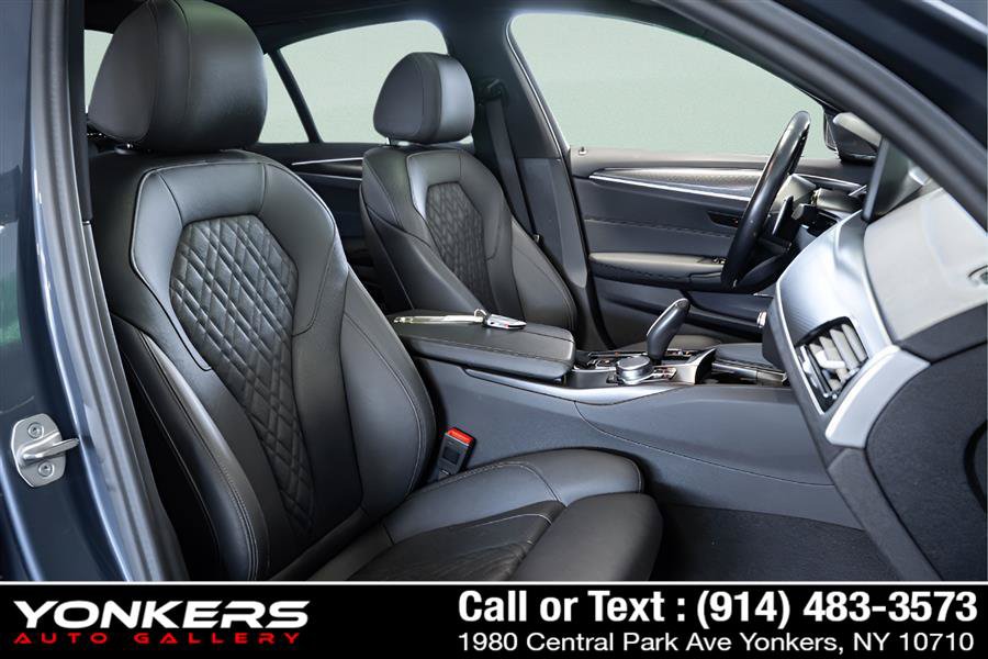Used 2023 BMW 530i xDrive w/ M Sport Package AWD/4WD image 22