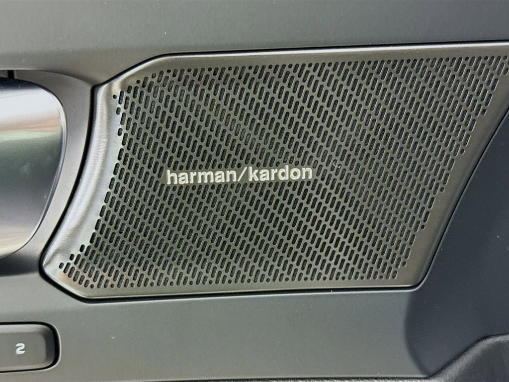 Certified 2026 Volvo XC40 B5 Ultra w/ Climate Package AWD/4WD image 18
