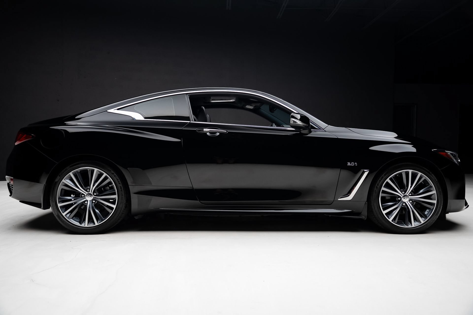 Used 2019 INFINITI Q60 3.0t Luxe AWD/4WD image 37