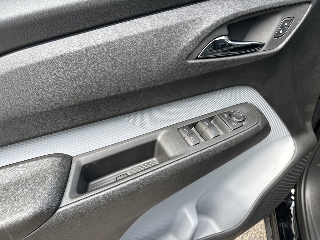 New 2027 Chevrolet Bolt LT w/ Comfort Package FWD image 21