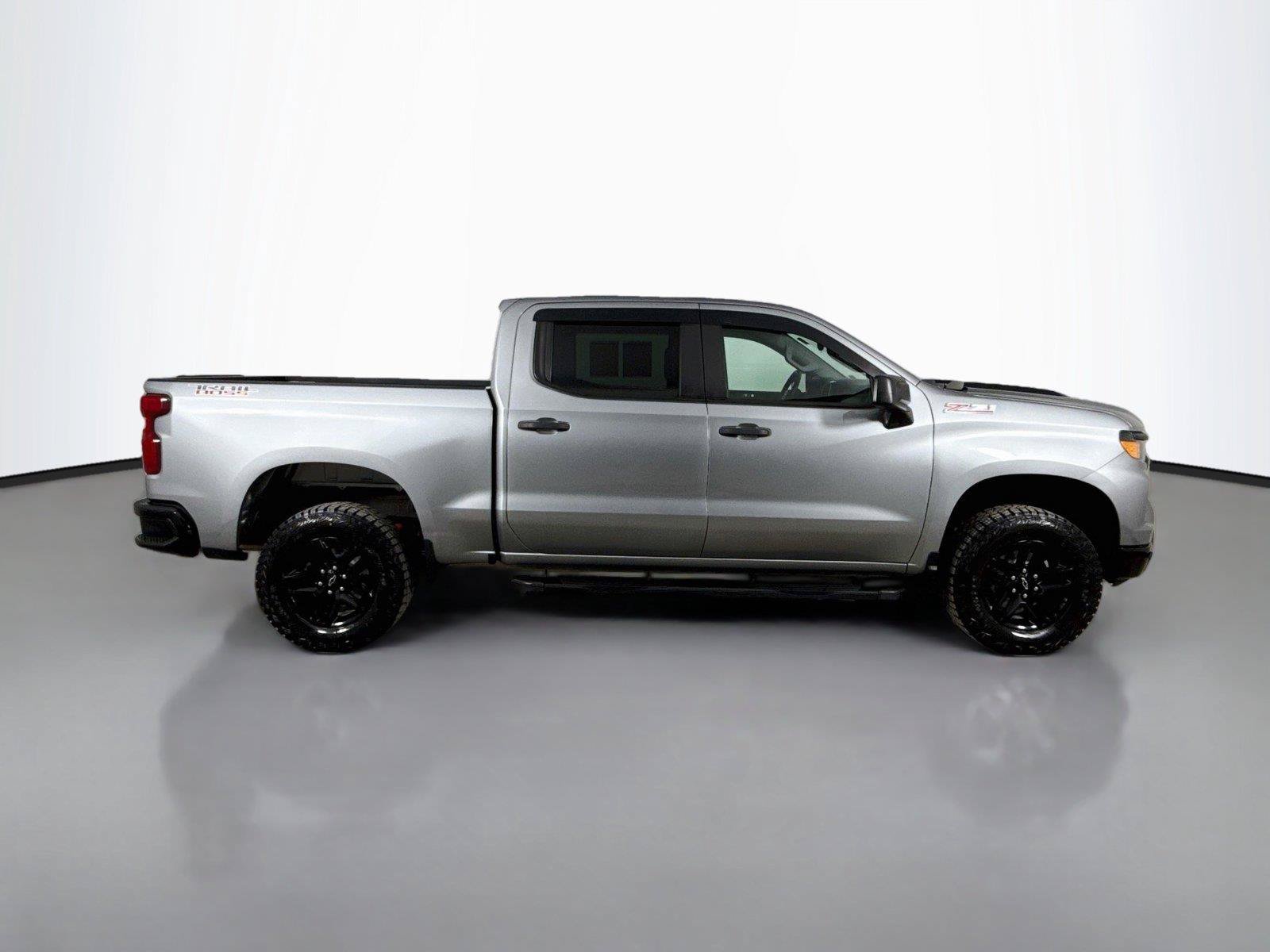 Used 2024 Chevrolet Silverado 1500 Custom Trail Boss AWD/4WD image 13