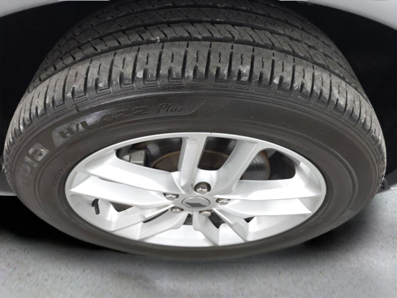 Used 2024 Dodge Durango GT image 33