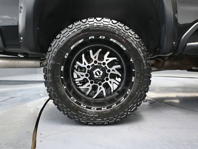 Used 2024 Chevrolet Silverado 3500 High Country w/ Technology Package image 17