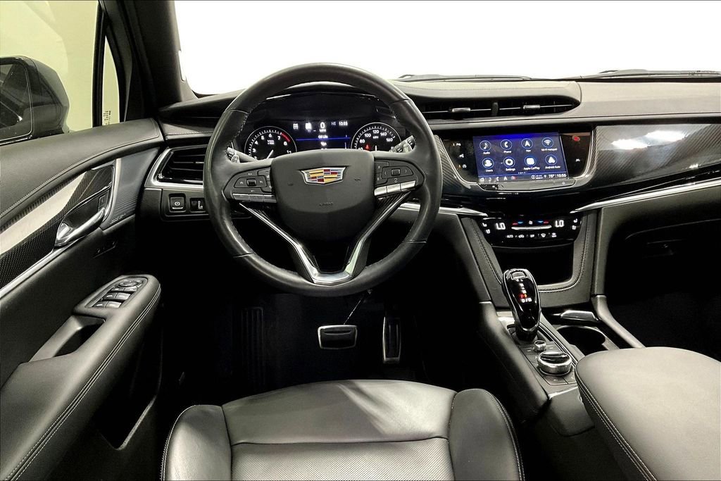 Used 2024 Cadillac XT6 Sport w/ Technology Package image 7