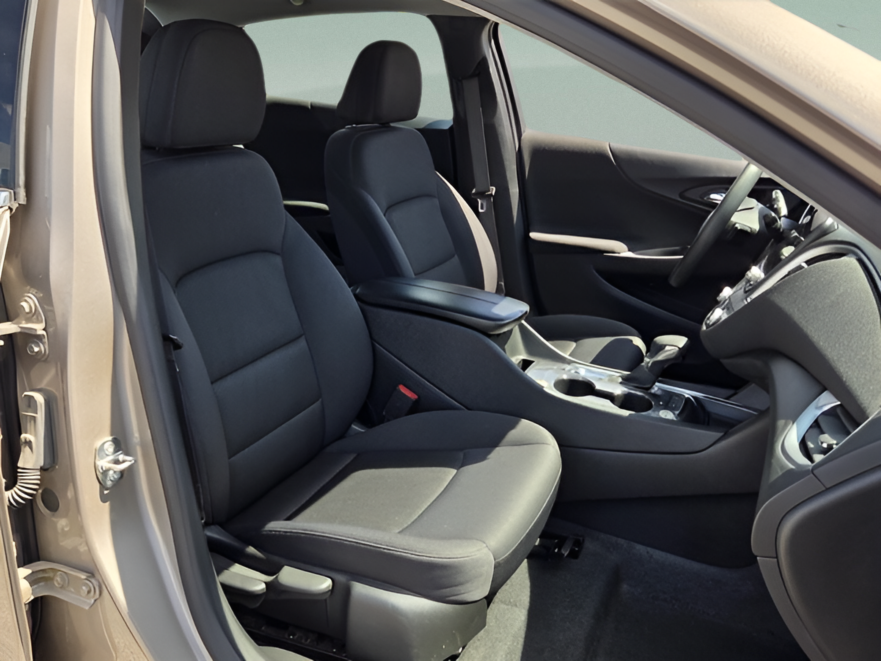 Used 2024 Chevrolet Malibu LT FWD image 15