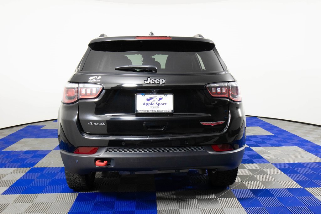 Used 2024 Jeep Compass Trailhawk image 6