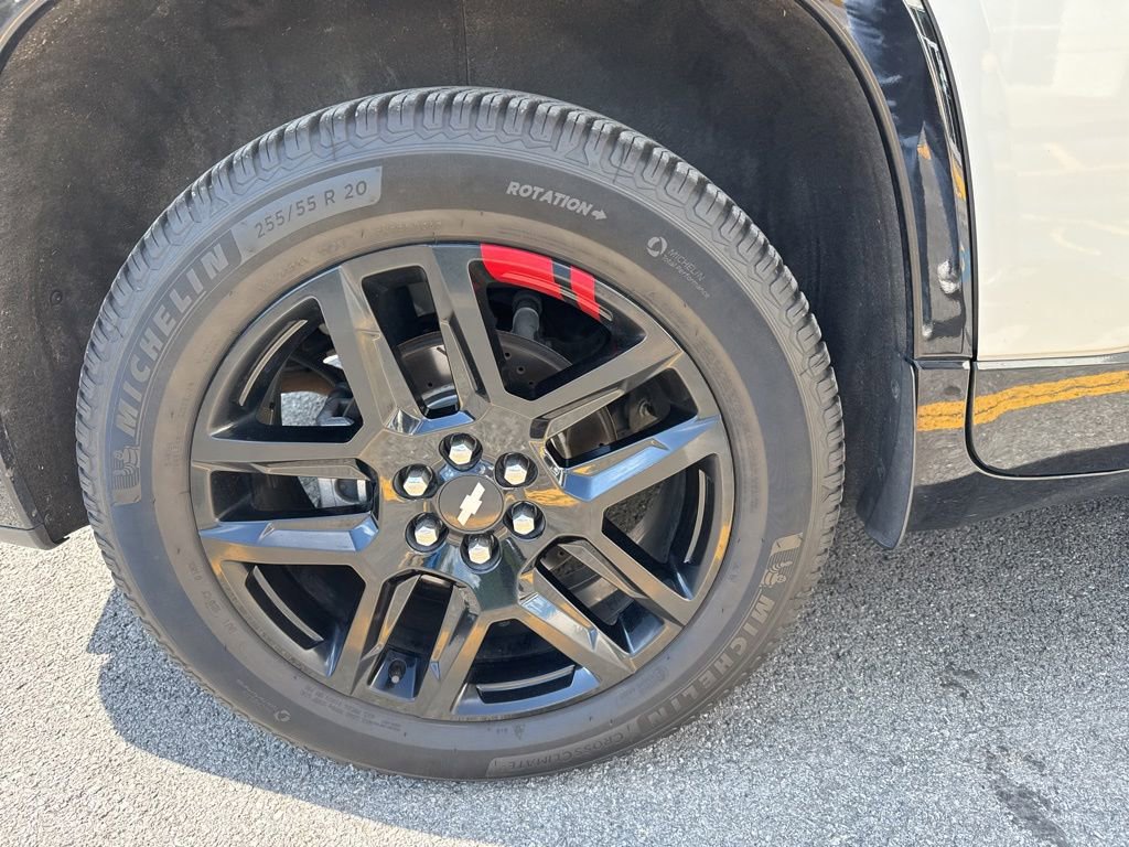Used 2019 Chevrolet Traverse Premier w/ Redline Edition AWD/4WD image 5