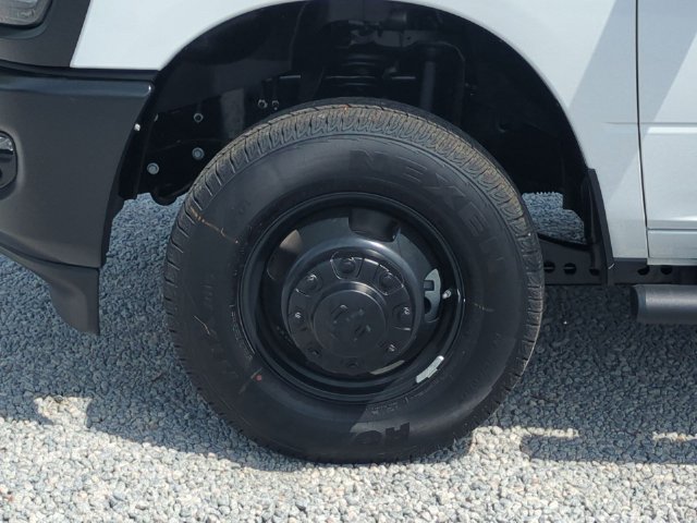 New 2026 RAM 3500 Tradesman AWD/4WD image 10