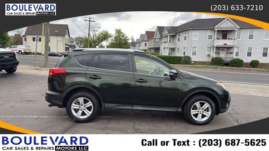 Used 2013 Toyota RAV4 XLE AWD/4WD image 8