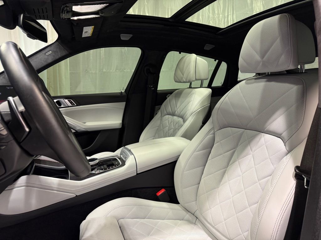 Used 2024 BMW X6 M60i w/ Dynamic Handling Package image 10