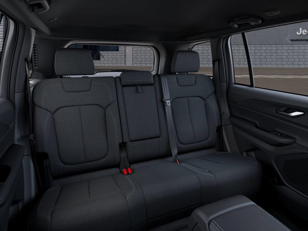 New 2026 Jeep Grand Cherokee Laredo X RWD image 18