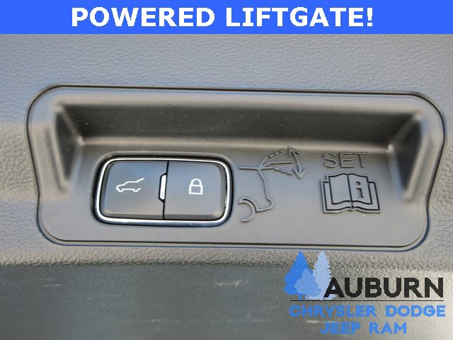 Used 2024 Ford Explorer Limited image 9