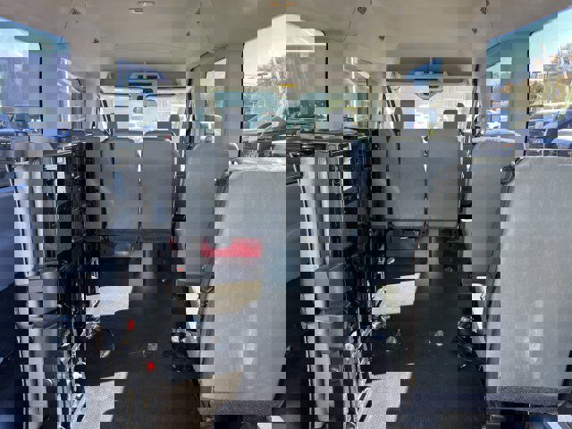 Used 2017 Ford Transit 350 XL image 18