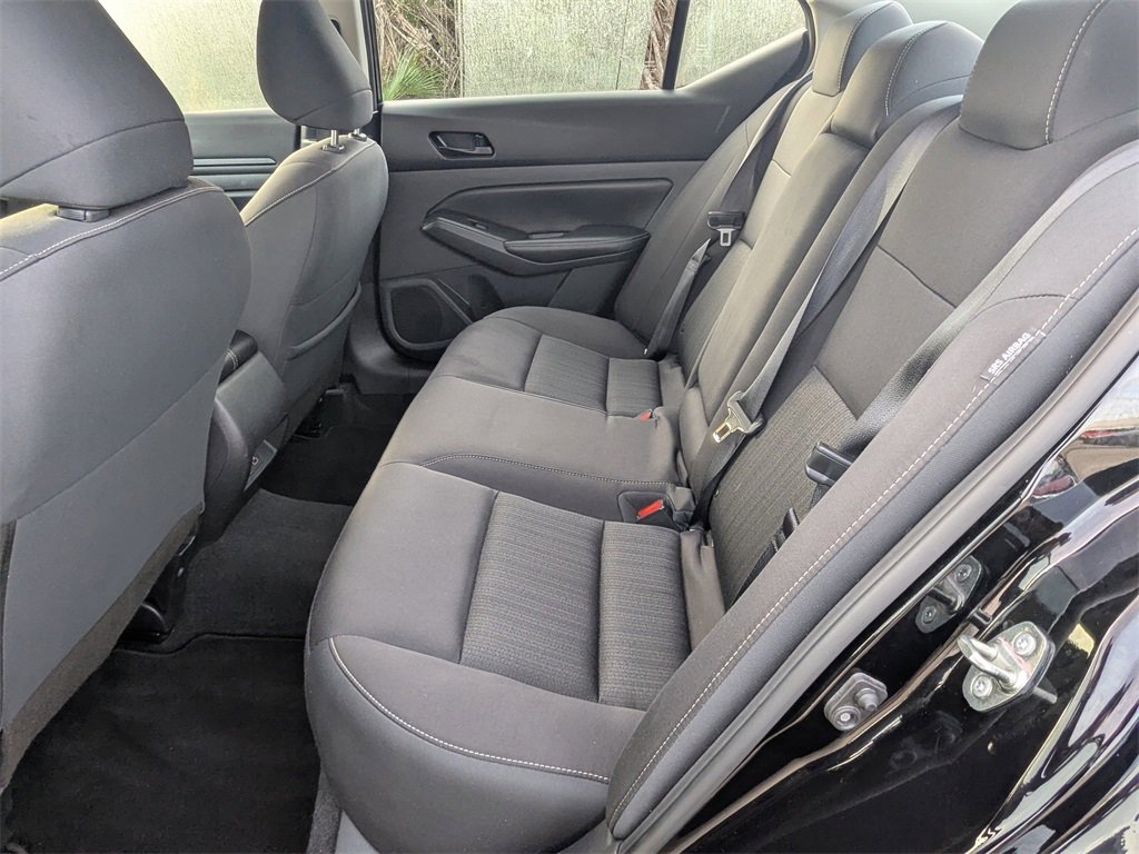 Used 2024 Nissan Altima 2.5 SV image 13