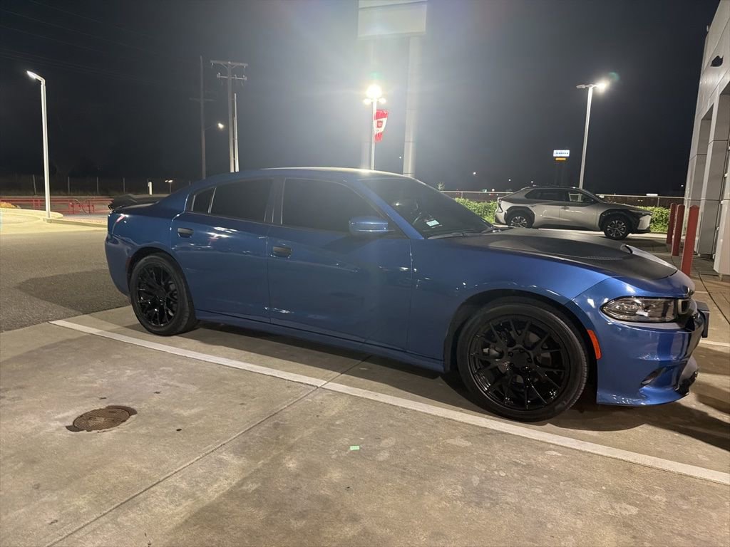 Used 2022 Dodge Charger SXT RWD image 5