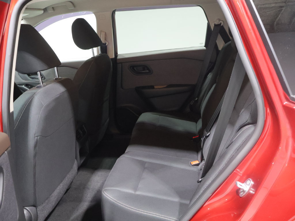 Used 2023 Nissan Rogue S AWD/4WD image 18