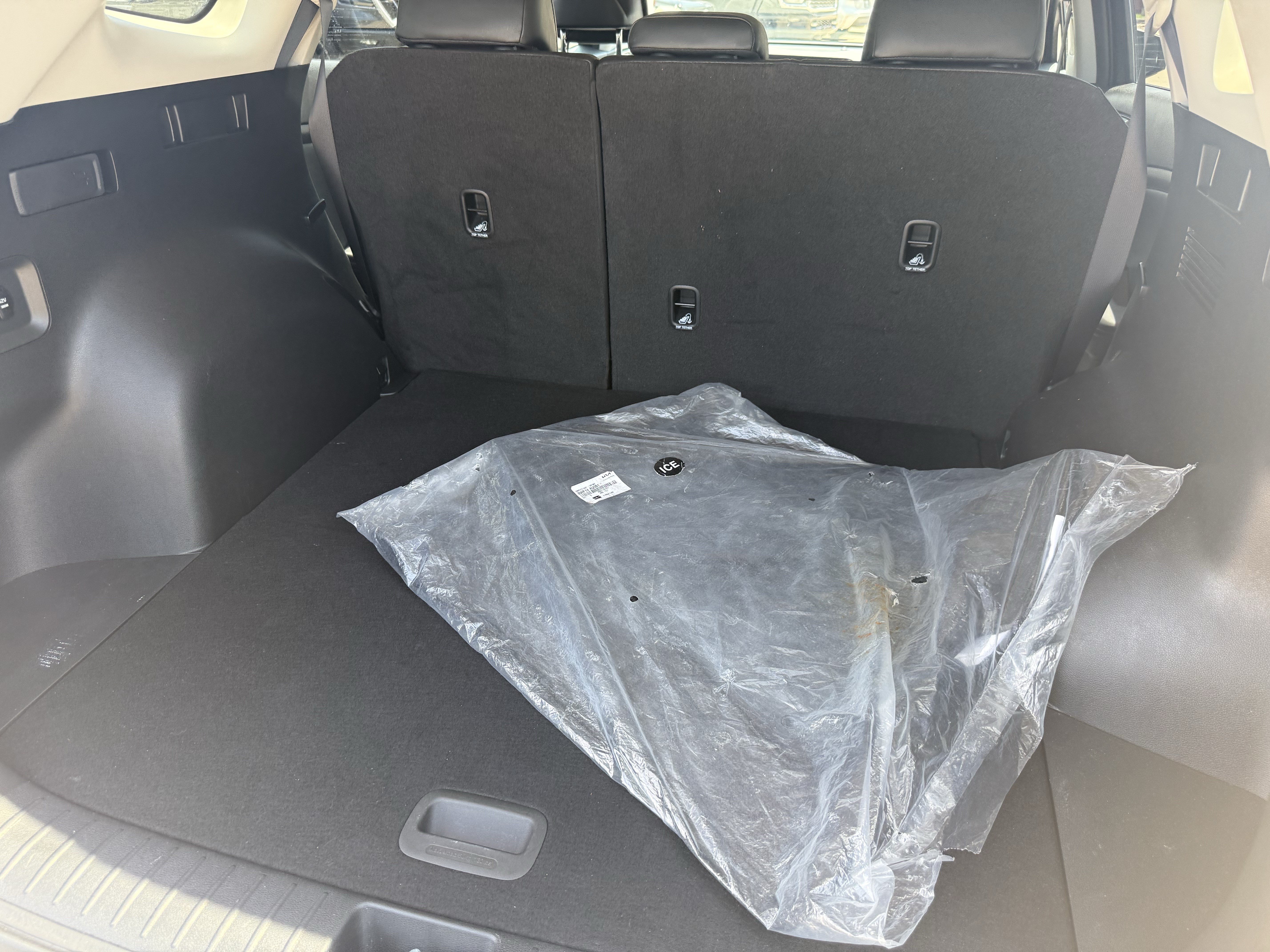 Used 2025 Kia Sportage EX FWD image 32