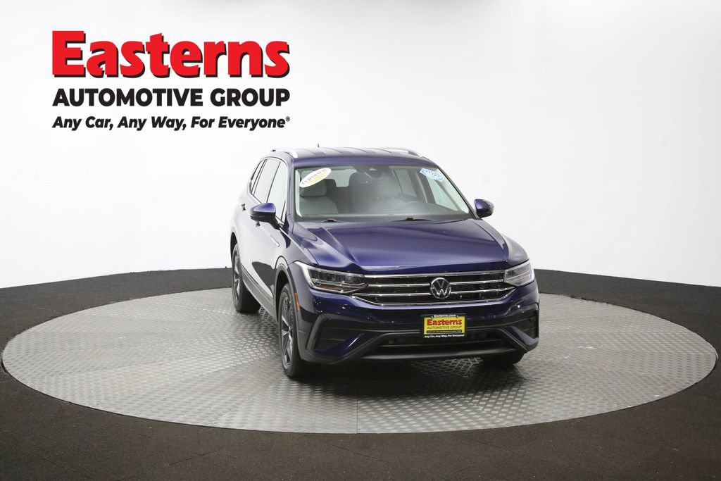 Used 2022 Volkswagen Tiguan SE image 49
