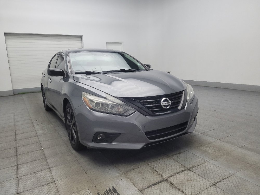 Used 2018 Nissan Altima 2.5 SR w/ SR Midnight Edition FWD image 13
