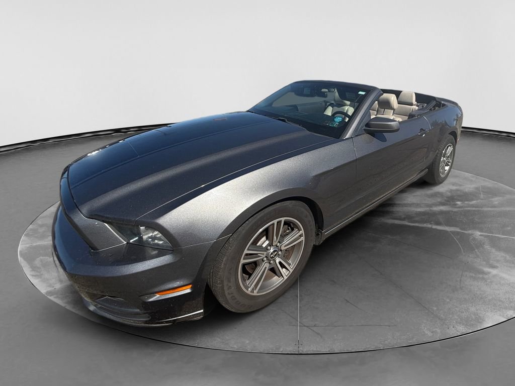 Used 2013 Ford Mustang Premium RWD image 9