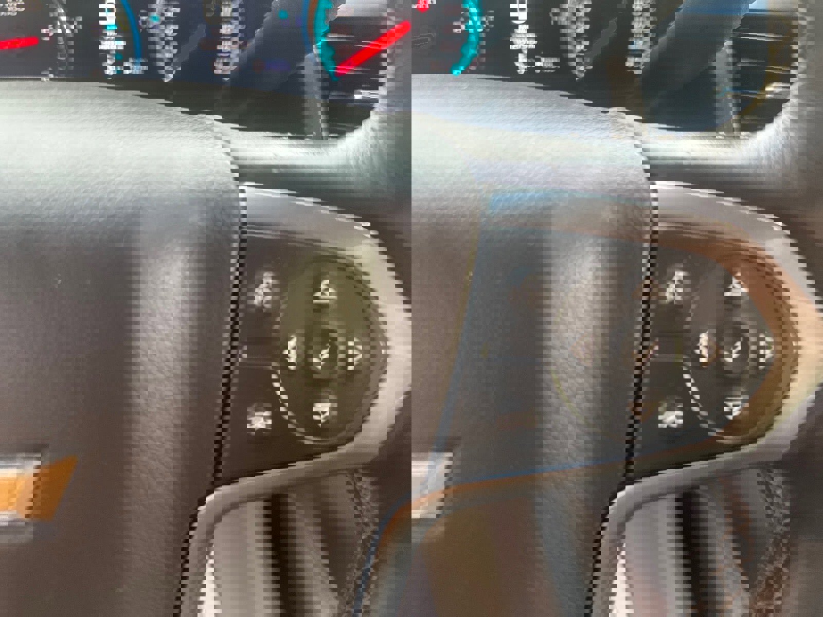 Used 2017 Chevrolet Suburban Premier image 22