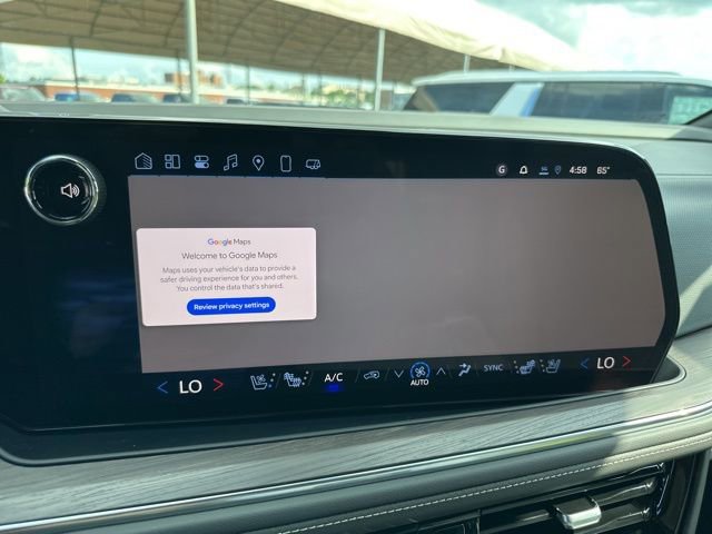 New 2025 Chevrolet Suburban Premier image 27