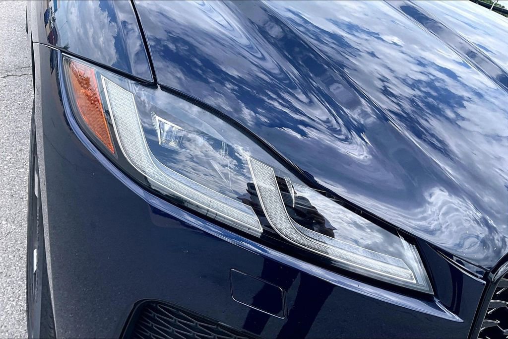 Used 2025 Jaguar F-PACE R-Dynamic S image 30