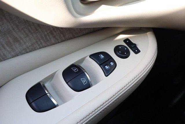 Used 2020 Nissan Murano SL w/ Moonroof Package FWD image 21