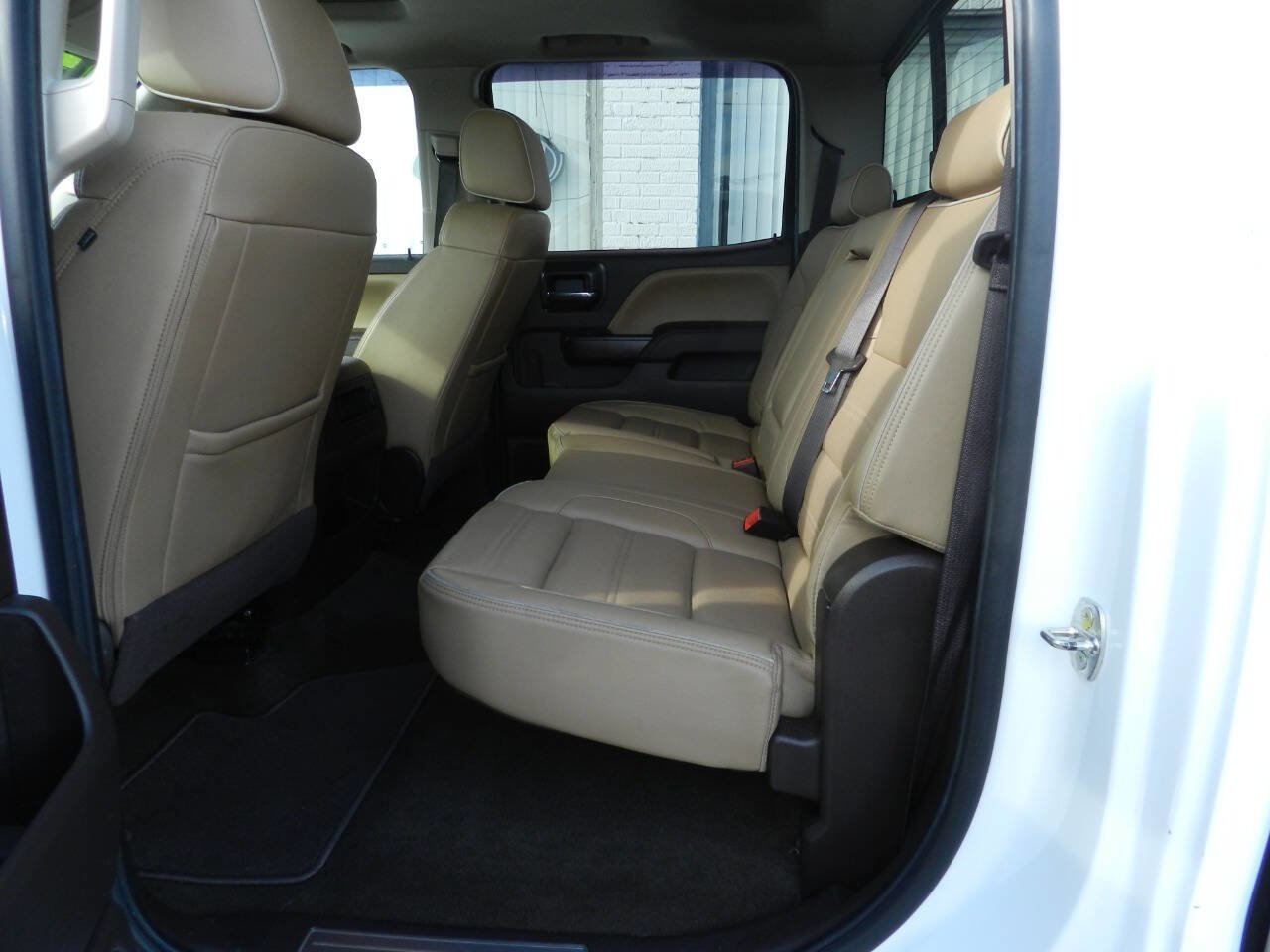 Used 2017 GMC Sierra 2500 Denali w/ Duramax Plus Package image 10