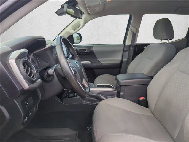 Used 2022 Toyota Tacoma SR5 RWD image 16