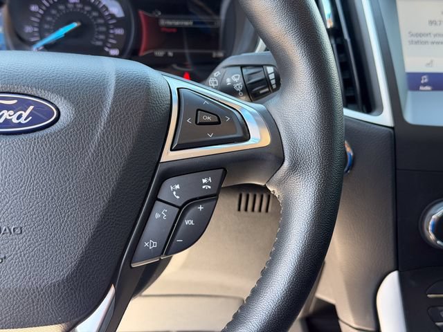 Used 2020 Ford Edge SEL w/ Convenience Package FWD image 11