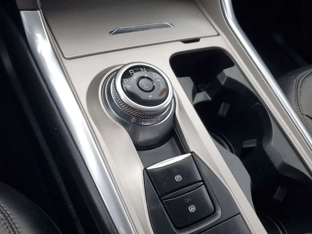 Certified 2023 Ford Explorer XLT w/ Equipment Group 202A image 25