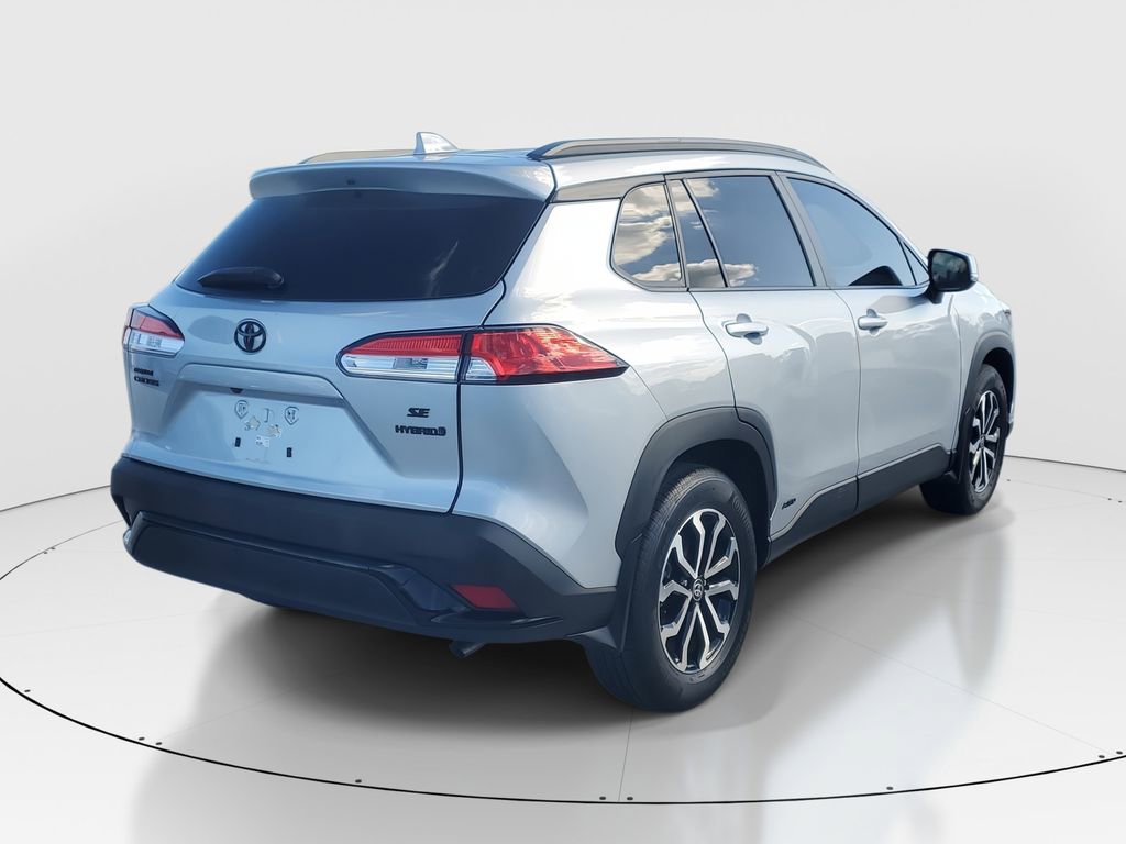 Used 2024 Toyota Corolla Cross SE image 7