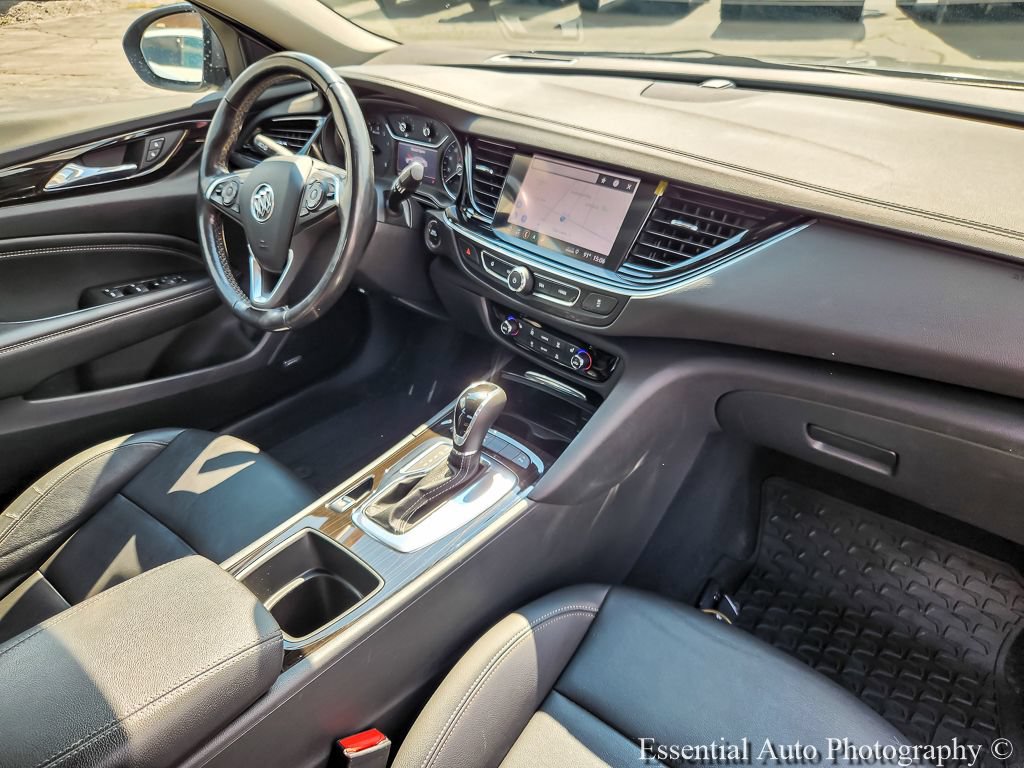 Used 2020 Buick Regal Essence FWD image 20