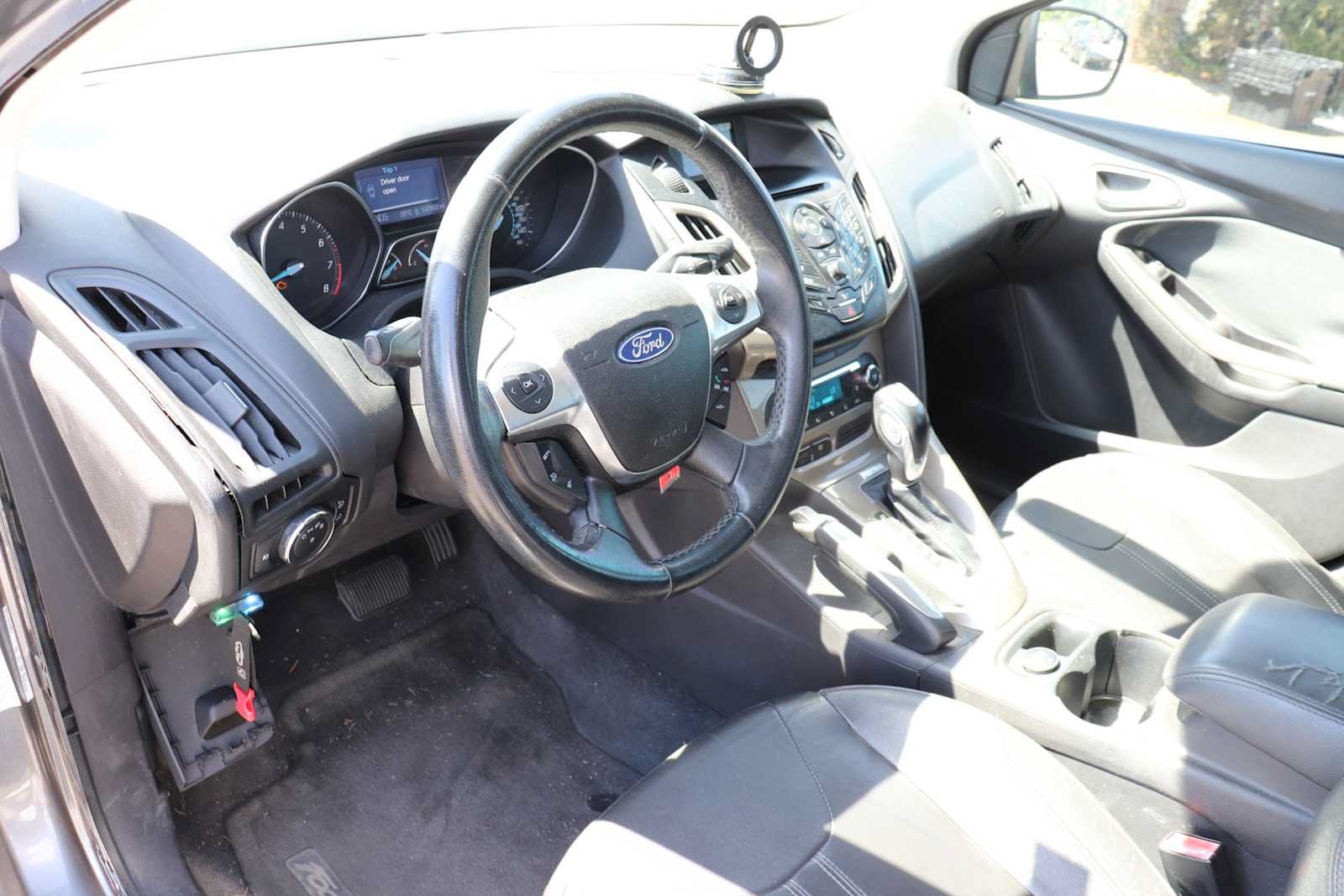 Used 2012 Ford Focus SEL FWD image 10