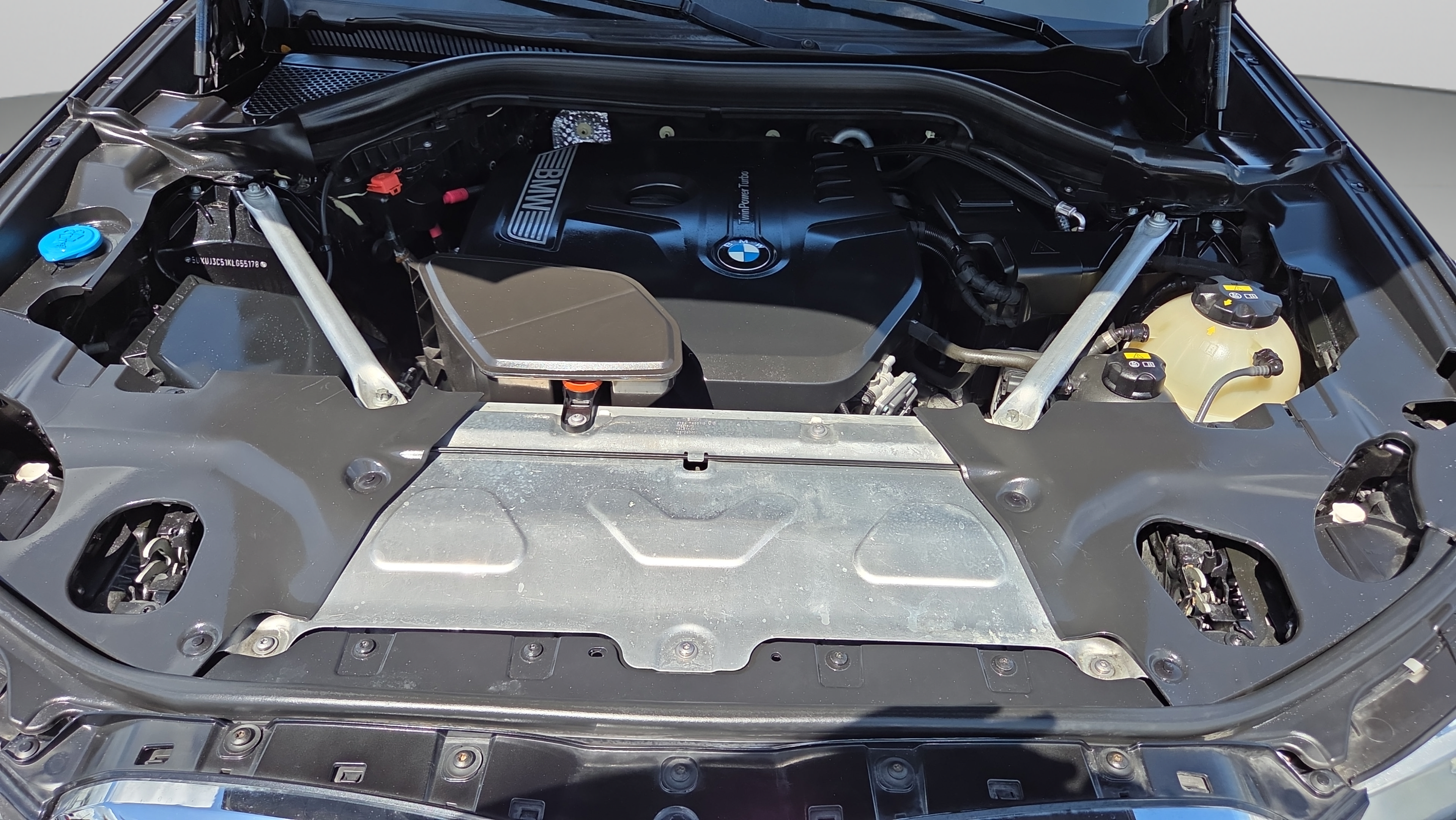 Used 2019 BMW X4 xDrive30i w/ Driving Assistance Package AWD/4WD image 19