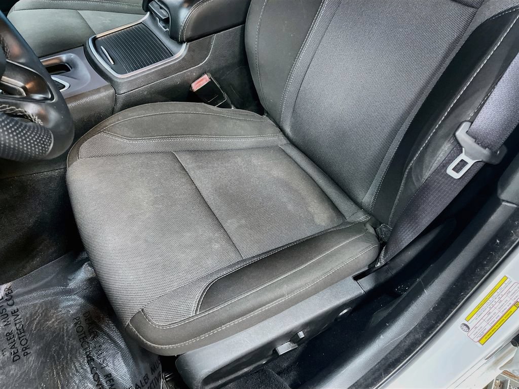 Used 2022 Dodge Charger SXT AWD/4WD image 19
