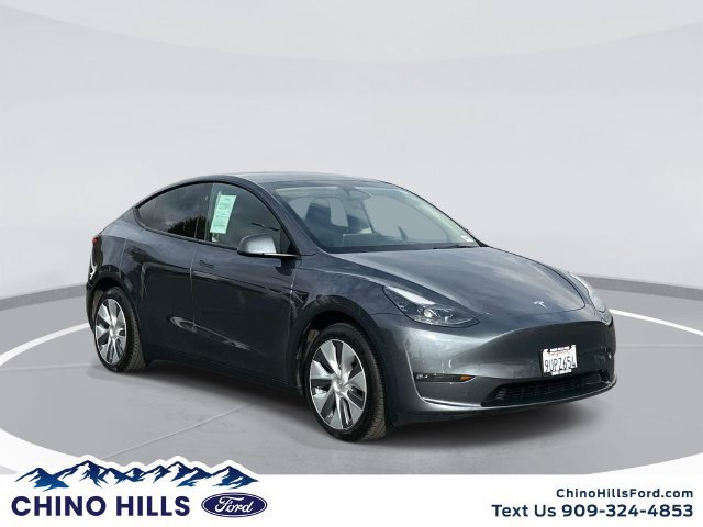 Used 2023 Tesla Model Y Long Range AWD/4WD image 1