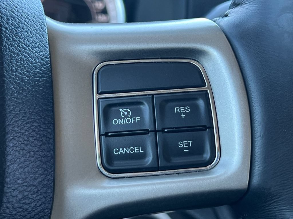 Used 2018 RAM 2500 Laramie w/ Sport Appearance Group AWD/4WD image 12