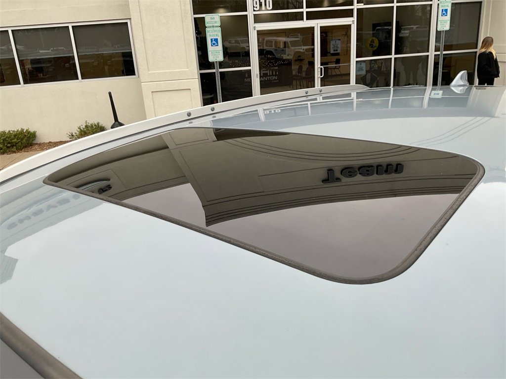 Used 2020 Honda CR-V Touring image 33