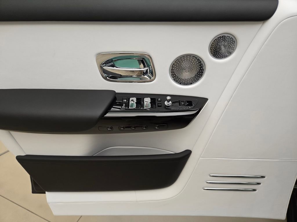 New 2026 Rolls-Royce Phantom Extended Wheelbase image 30