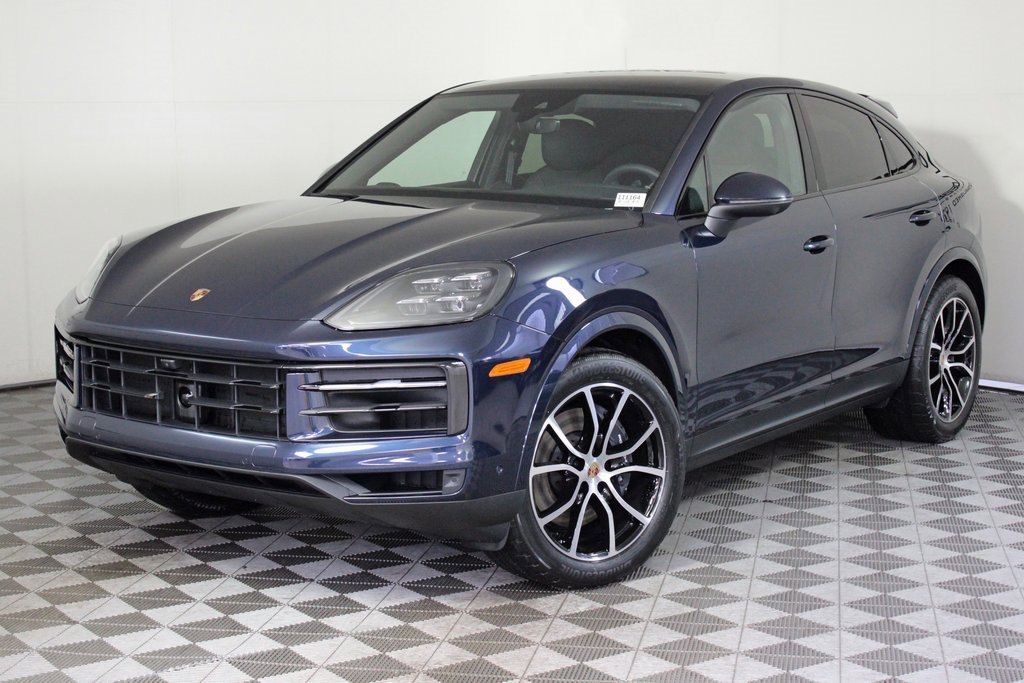 Used 2025 Porsche Cayenne Coupe image 1