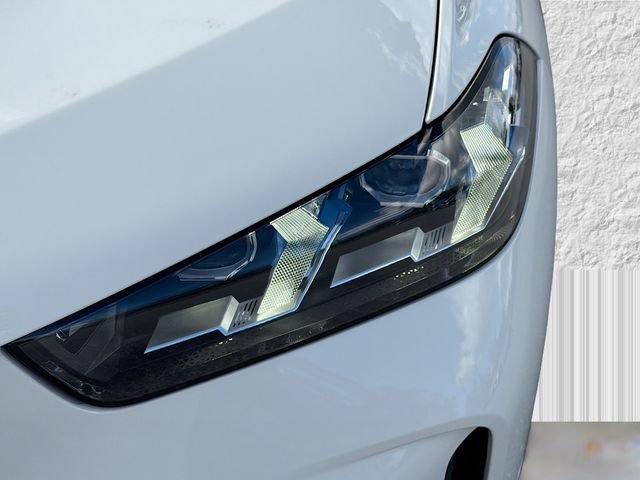 Used 2025 BMW X5 xDrive40i w/ Climate Comfort Package image 9