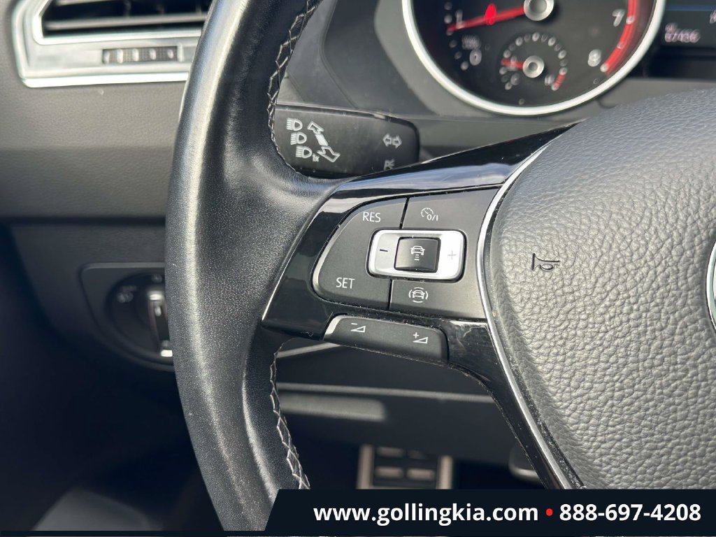 Used 2021 Volkswagen Tiguan SE R-Line FWD image 22