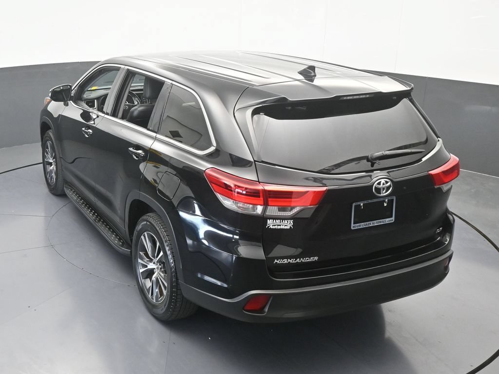 Used 2019 Toyota Highlander Plus FWD image 53