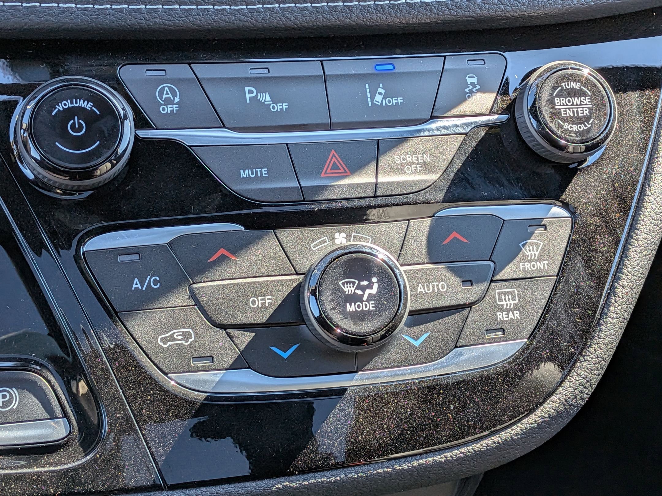New 2026 Chrysler Pacifica Select image 13