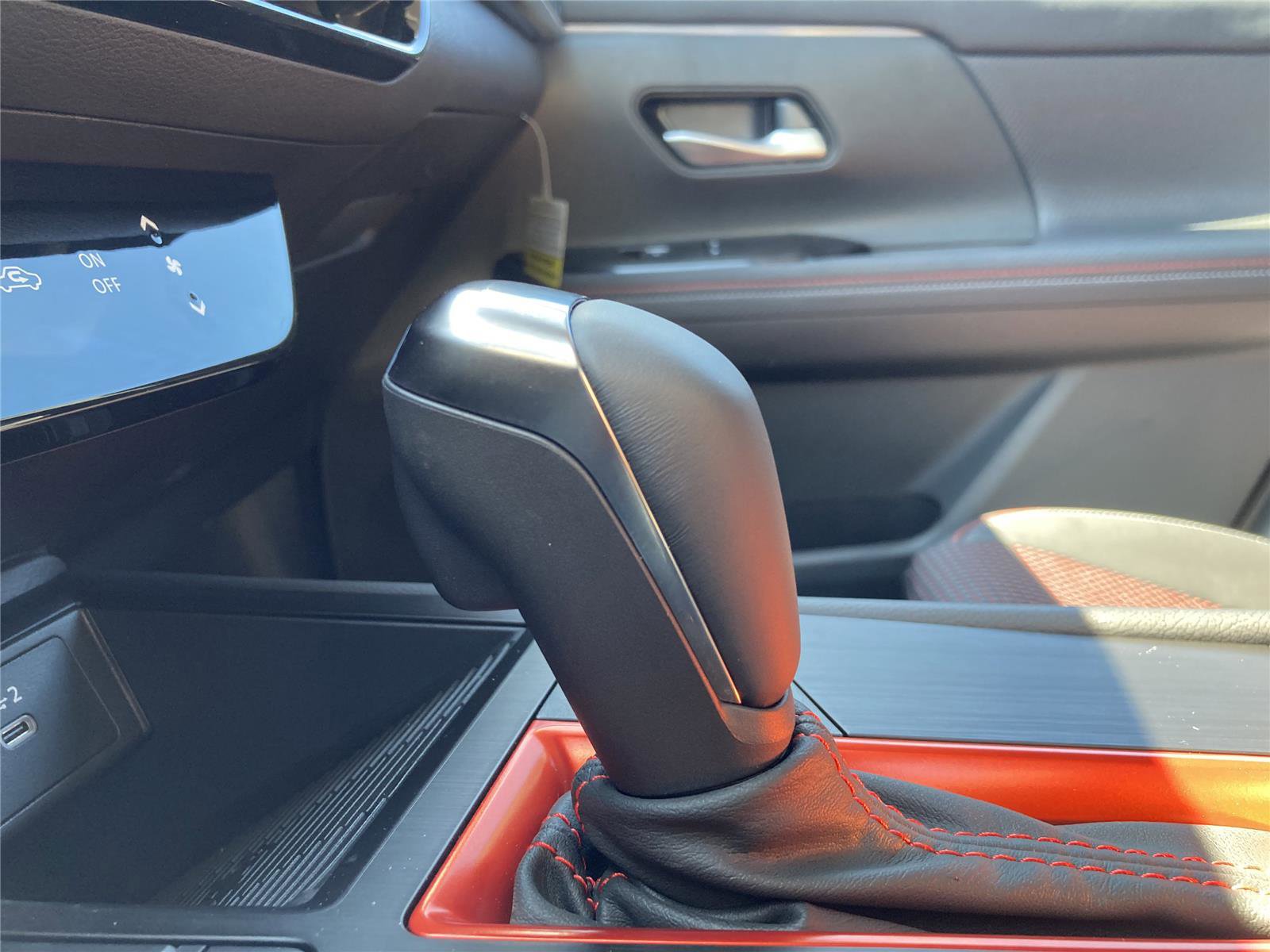 New 2026 Nissan Kicks SR image 17