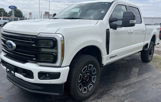 New 2025 Ford F250 Platinum image 4