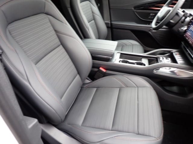 New 2026 Lincoln Nautilus Reserve w/ Jet Appearance Package image 18