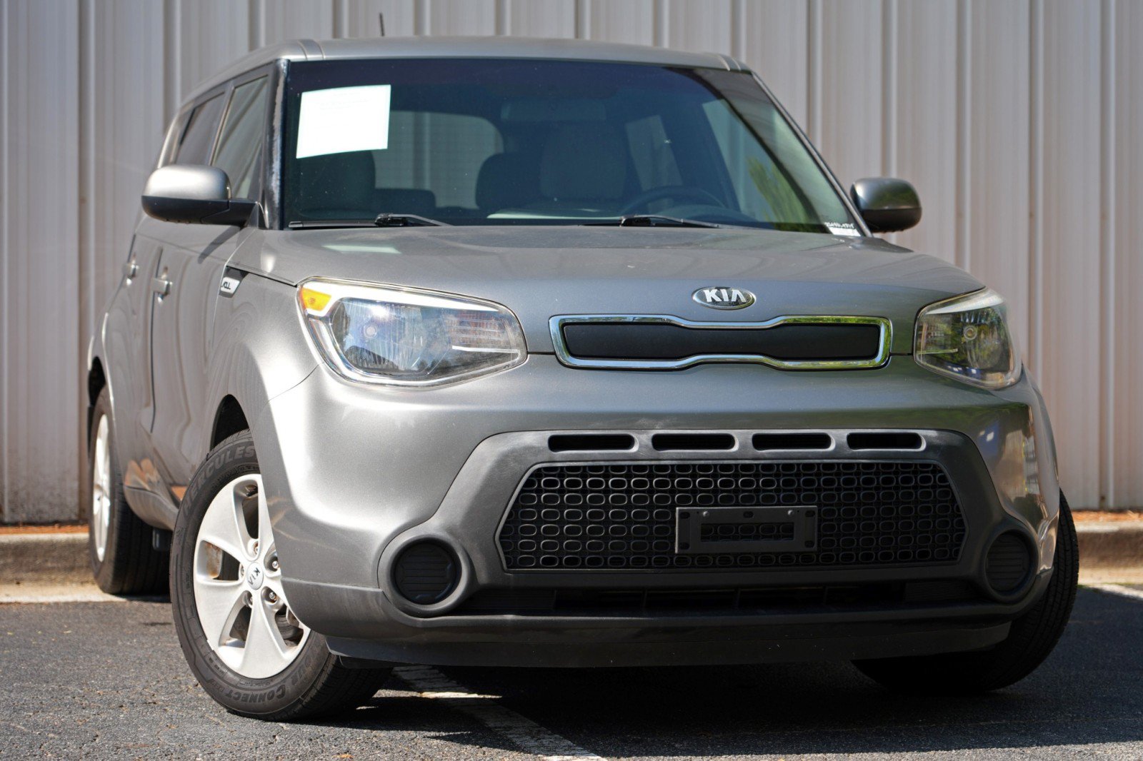 Used 2015 Kia Soul FWD image 2